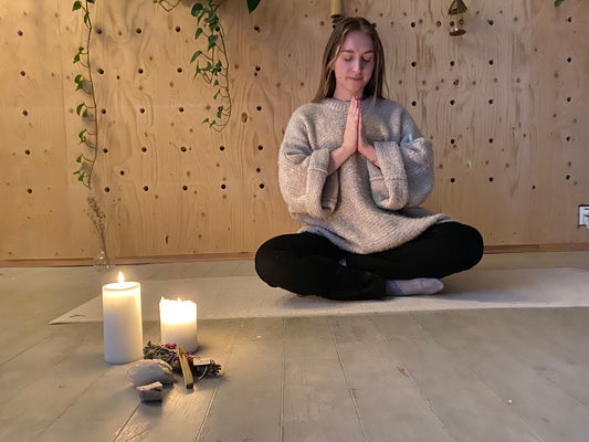Hållbara-Morgonrutiner-yoga-meditation